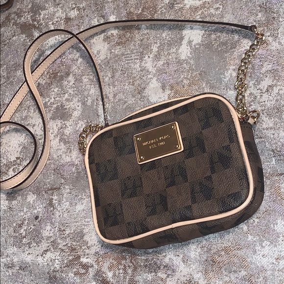 Michael Kors Handbags - Brown and Gold MK Jet Set Crossbody Purse.